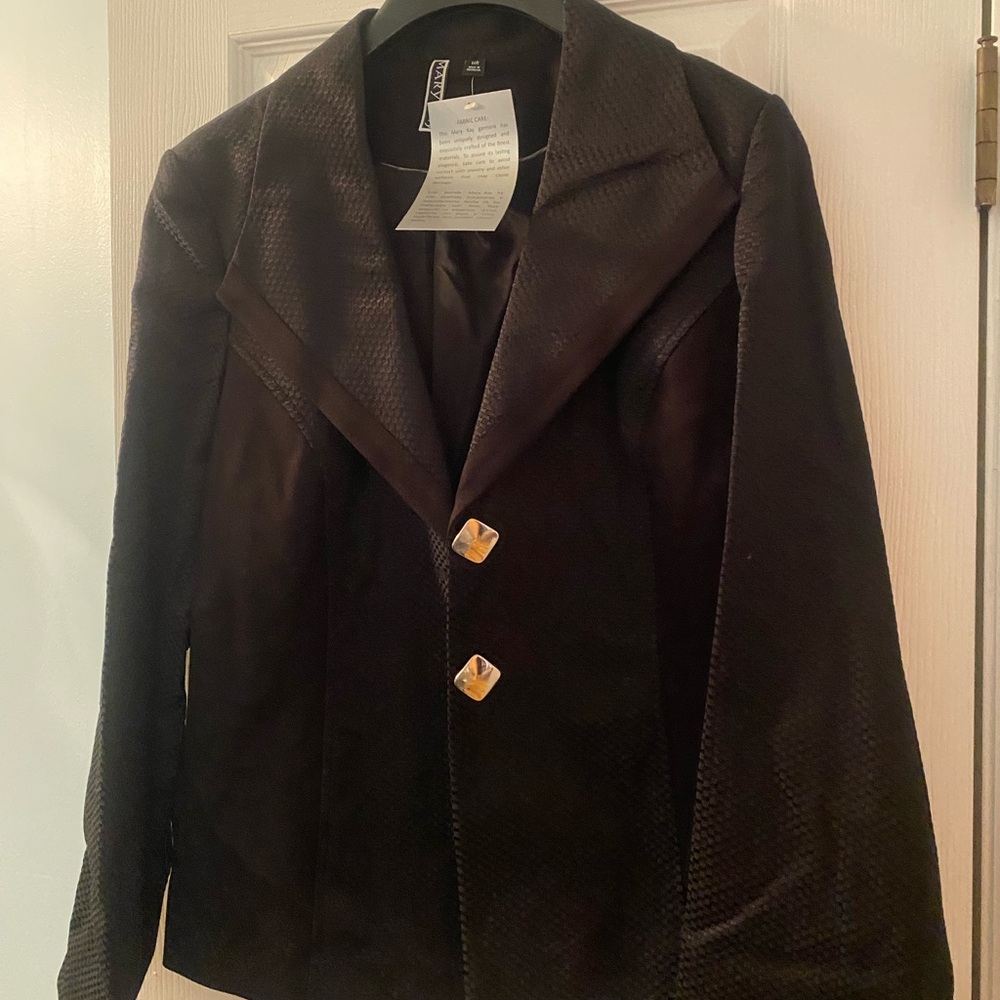 Black Mary Kay directors suit jacket